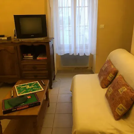 Le Figuier Nyaraló *